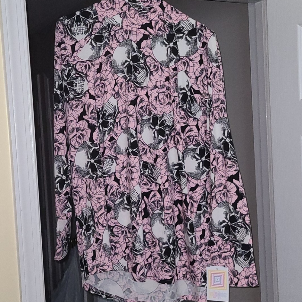 🦄🦄 Brand new 2XL Lularoe Amber Hoodie